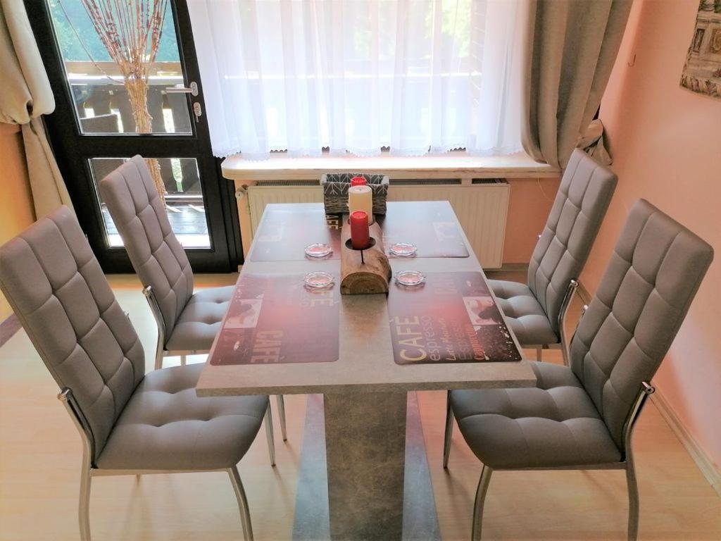 Top Ferienwohnung Mit Tiefgaragenstellplatz, Auch Fuer Laengere Aufenthalte Sasbachwalden Exterior photo